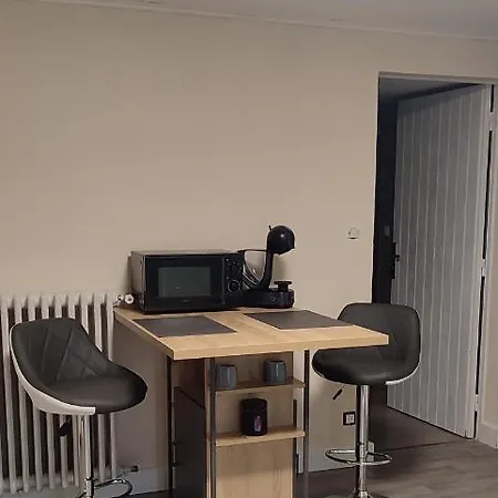 Accommodatie bij particulieren Les Cytises Allonnes (Sarthe)