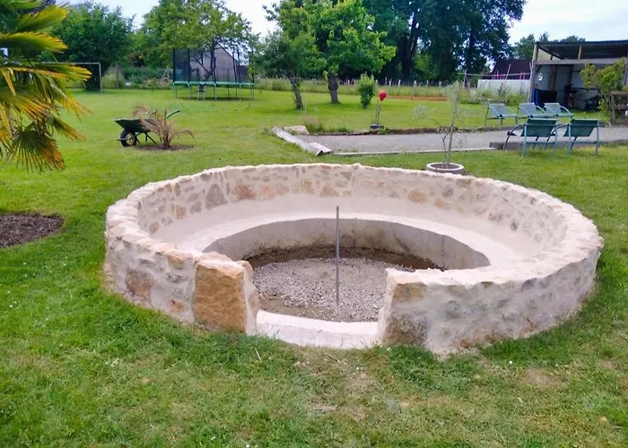 Проживание в семье Les Cytises *